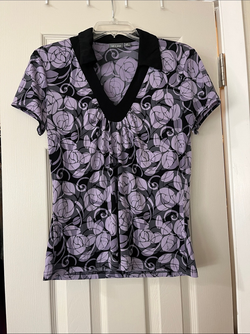 Apt. 9 Lavender Floral V-Neck Tee with Black Collar